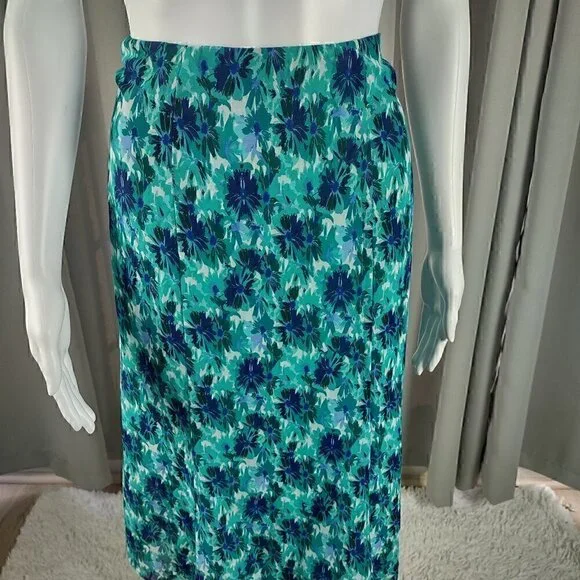 Jones Wear Women's Blue, Green Floral Side Zip Lined A-Line Skirt Size 12 (NWT) - Picture 2 of 11